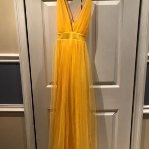 Beautiful yellow dress